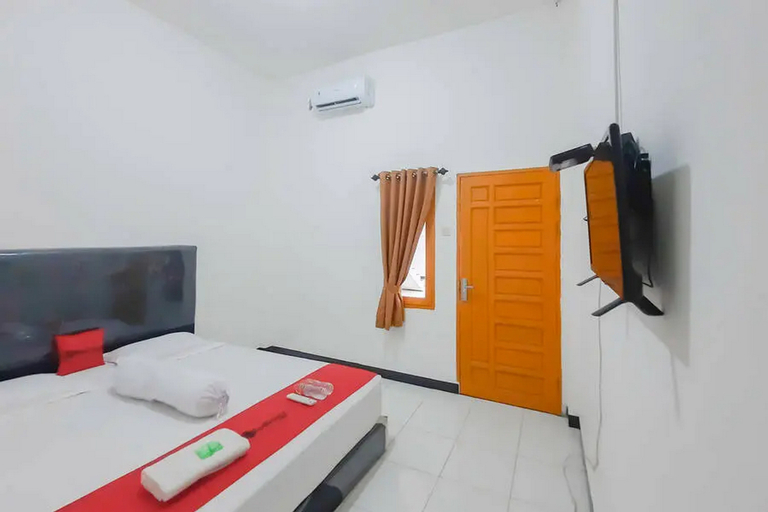 Bedroom 4, RedDoorz near Supadio Airport Pontianak, Kubu Raya