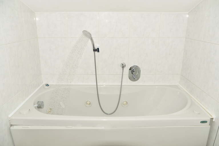 Bathroom 4, Hotel Amadeus, Torino