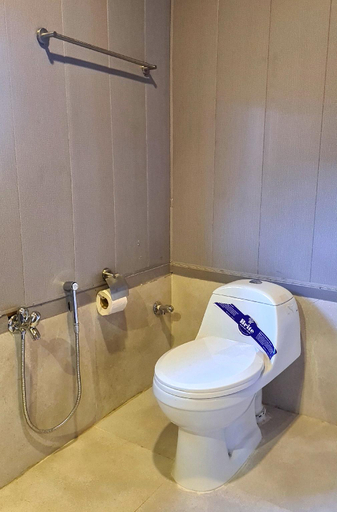 Bathroom 2, Wanderlust Chapter 1, Azad Kashmir