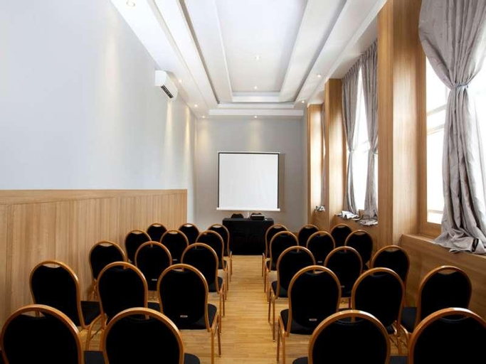 Business Facilities 28