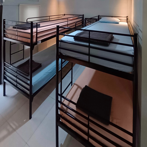 Bedroom 12