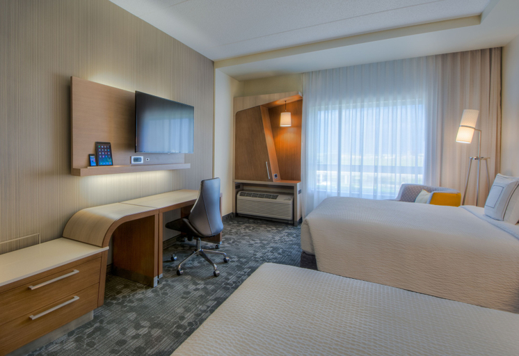 Bedroom 4, Courtyard by Marriott Winnipeg Airport, Division No. 11