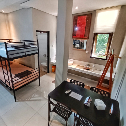 Dining Room 5