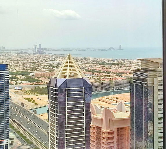 Others 3, Deluxe Apartment With Unobstructed Sea Views, Dubai
