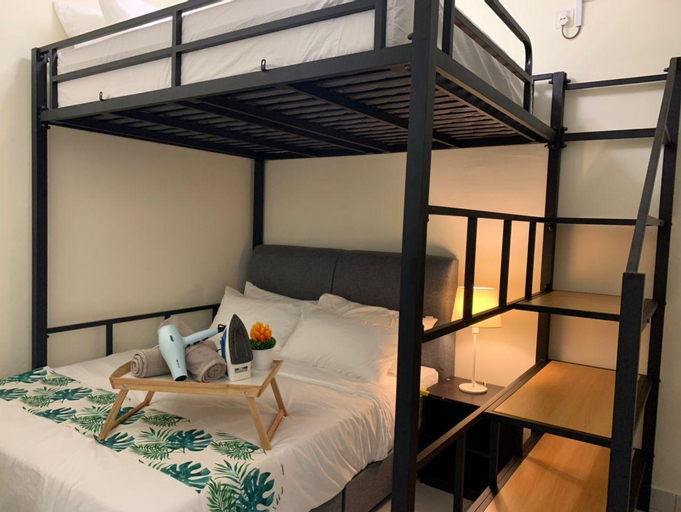 Bedroom 2, Tebrau City Residence, Warm Suite by Antlerzone, Johor Bahru