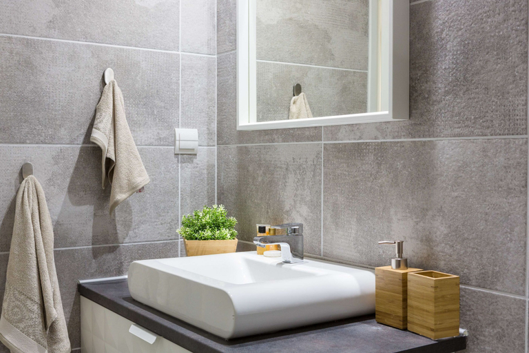 Bathroom 5, Newly Renovated Stylish Urban Flat, Attica
