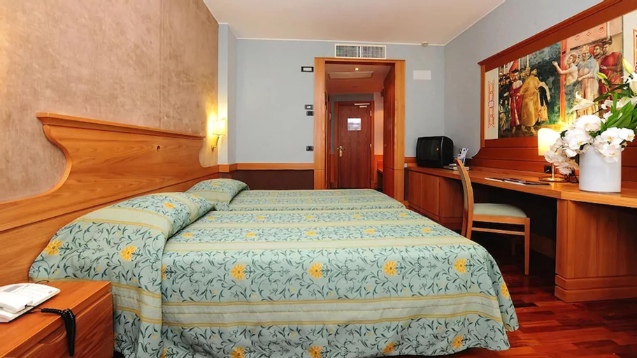 Bedroom 9