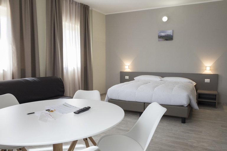Bedroom 12