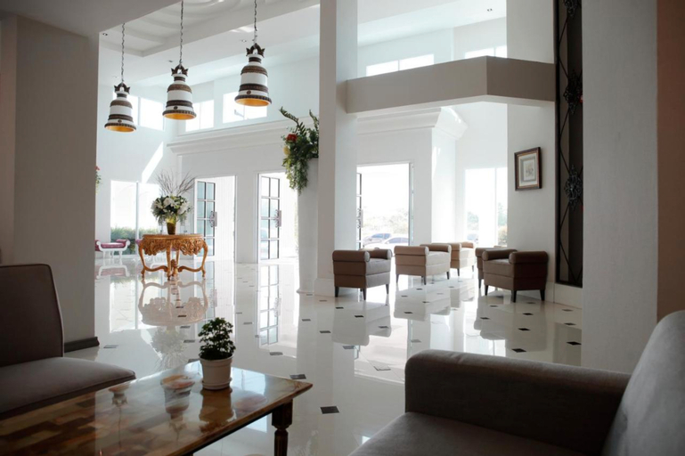 Dining Room 26