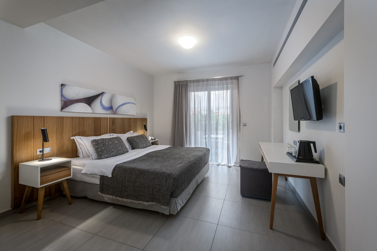 Bedroom 5, Sentido More Meni Residence, South Aegean