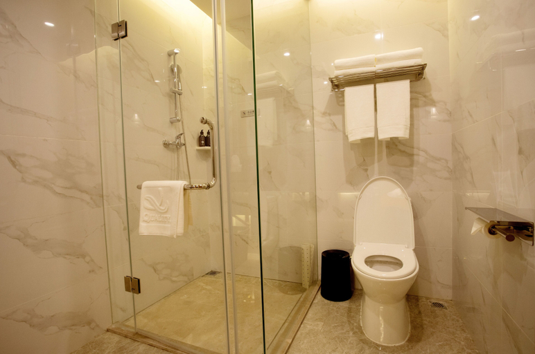 Bathroom 4, Quality Hotel Zhangye, Zhangye