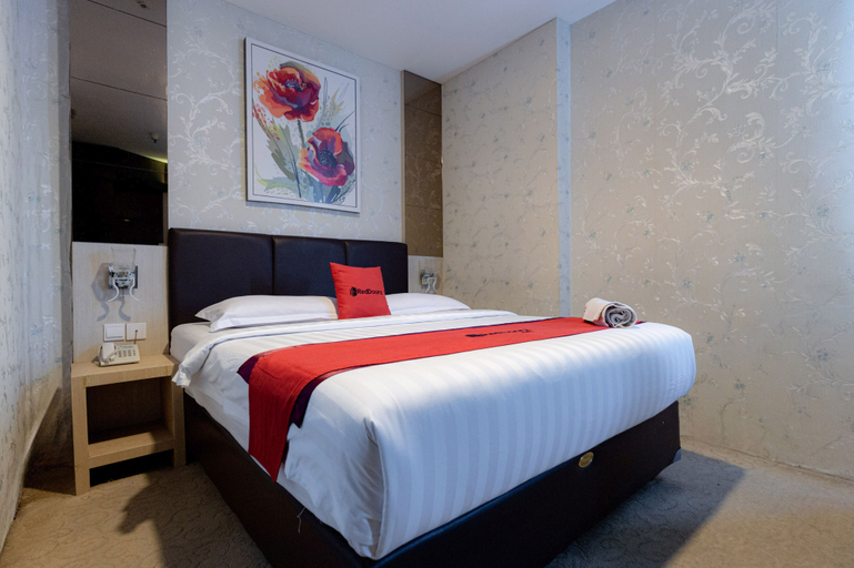 Bedroom 3, RedDoorz Premium near Grand Batam Mall, Batam
