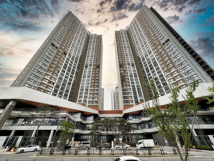 Exterior & Views 2, The November Stay In Landmark, Yeonsu