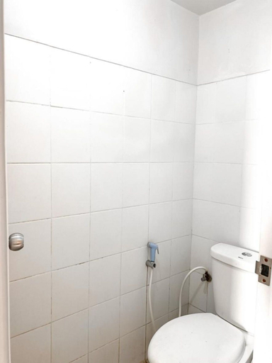 Bathroom 5, Merry Stay at Dramaga Tower Bogor, Bogor