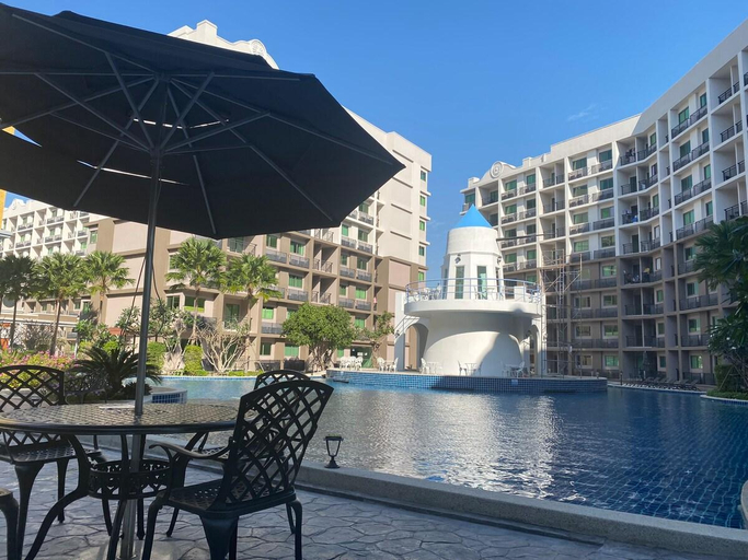 Sport & Beauty 3, NEW! 1-BR W/Pool View New Arcadia Beach Condo, Pattaya