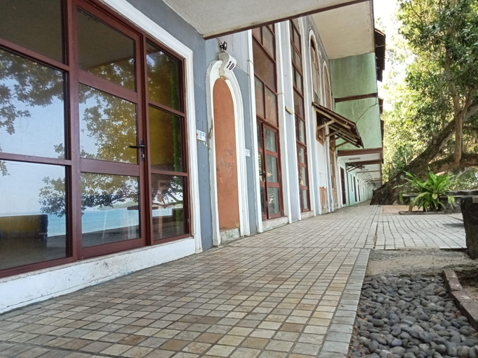 Exterior & Views 3, South Lippo Condominium Carita with beautiful seaview by Jaemun, Serang