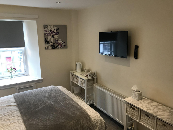 Bedroom 2, Black Bull with Rooms, North Lanarkshire