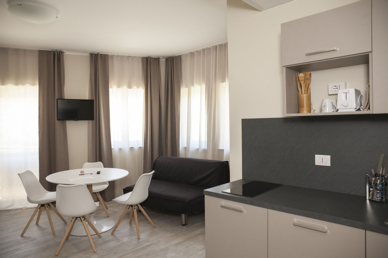 Dining Room 17