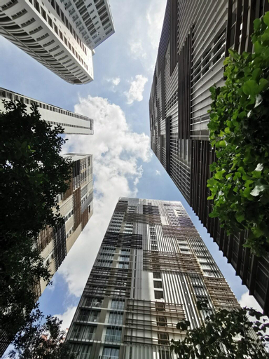 Rooftop pool luxury cozy condo free wifi @BTS 648, Khlong Toey