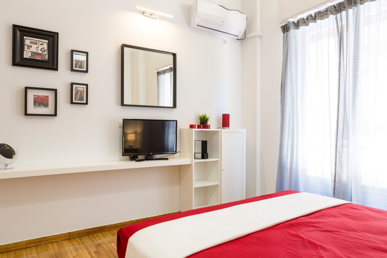 Bedroom 3, Newly Renovated Stylish Urban Flat, Attica