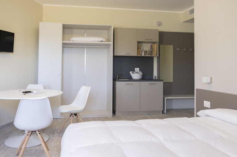 Bedroom 15