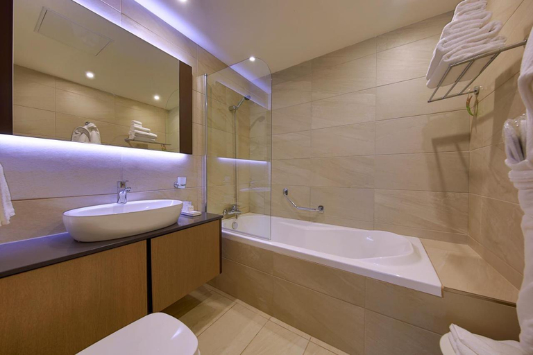 Bathroom 5, Urban Valley Resort & Spa