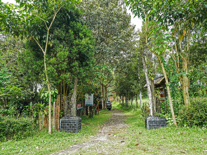 OYO 90984 Kampung Wisata Ekologi Puspa Jagad, Blitar