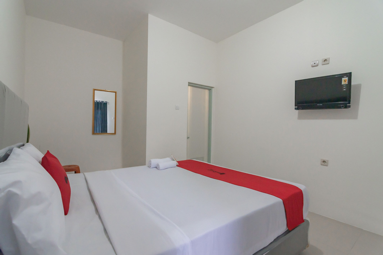 Bedroom 5, RedDoorz near Happy Farm Ciwidey, Bandung