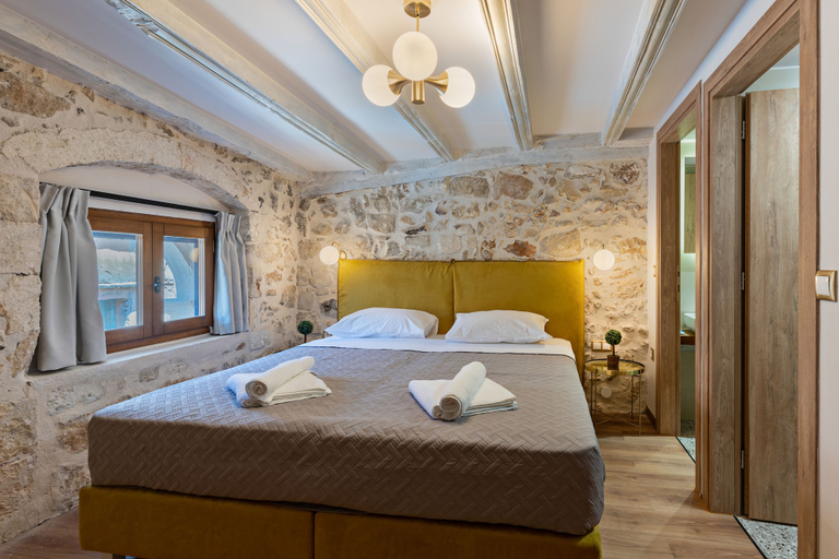 Bedroom 3, Erotokritos Luxury City Suites, Crete