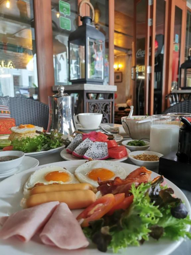 Food & Drinks, Chala Number2 Hotel, Muang Chiang Mai