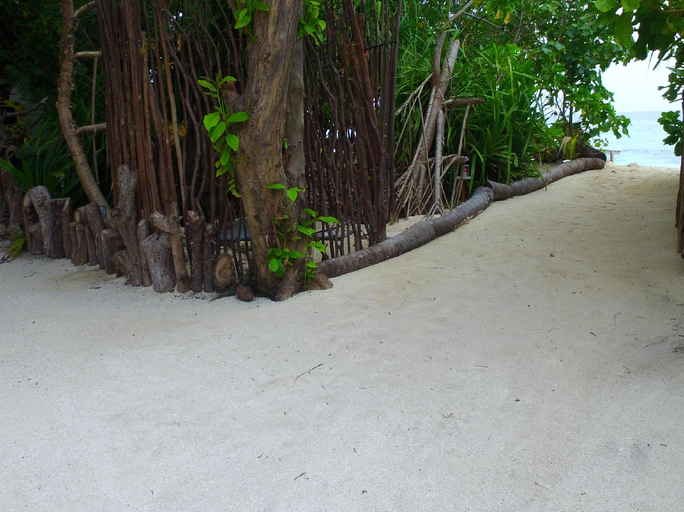 Others 4, Rasdhoo Island Inn Beachfront, North Ari Atoll