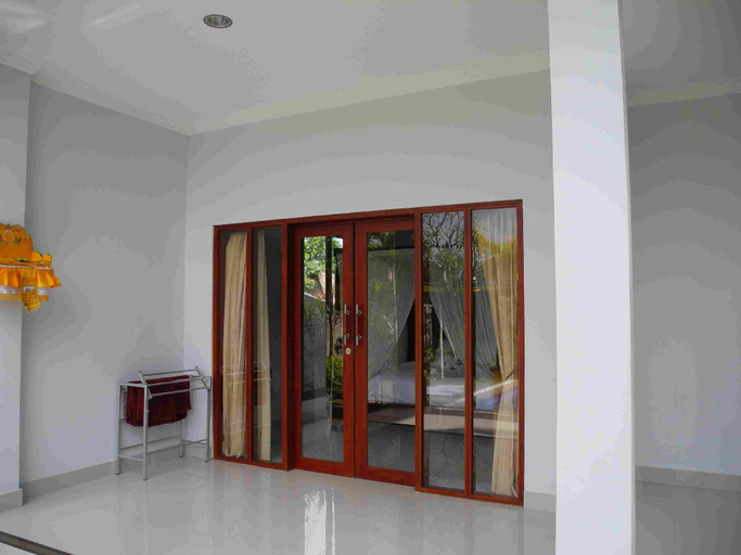 Others 4, Villa Gading 2, Gianyar