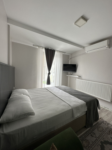 Bedroom 4, Otto Residence, Merkez