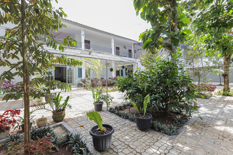 Exterior & Views 2, RedDoorz near RSUD Banten Serang, Serang