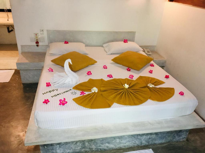 Bedroom 3, Lagoon Paradise Beach Resort, Tangalle