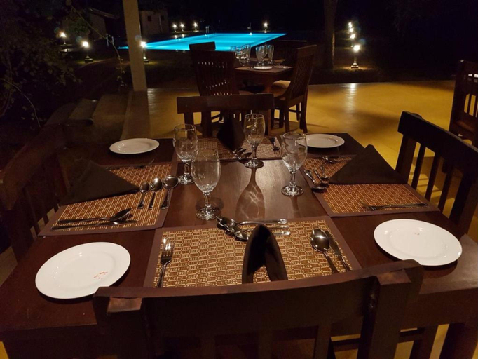 Food & Drinks 5, Eighth Wonder Resort, Dambulla
