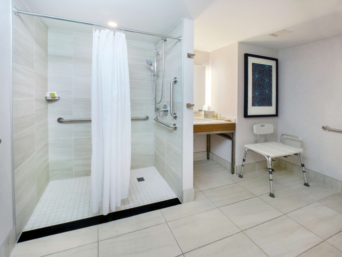 Bathroom 5, DoubleTree by Hilton Hotel Niagara Falls New York, Niagara