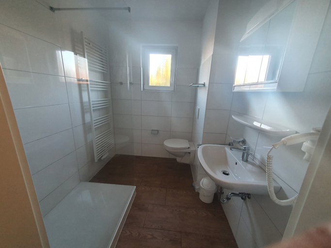 Bathroom 3, Krabbenkieker, Aurich