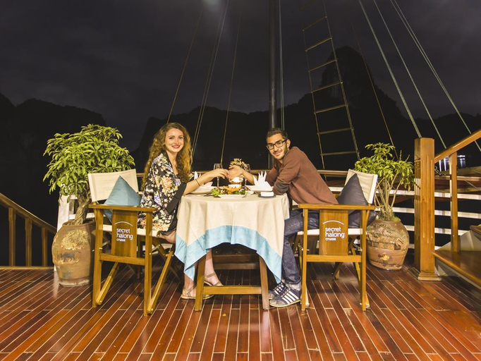 Public Area, Secret Halong Cruise, Hạ Long