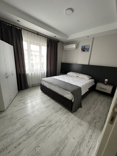 Bedroom 2, Otto Residence, Merkez