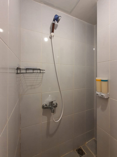 Bathroom 5, Comfort Lux Studio Apartment @PIK2 Tokyo Riverside Apartmen, Tangerang