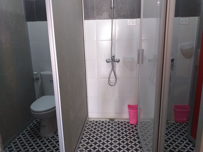 Bathroom 4