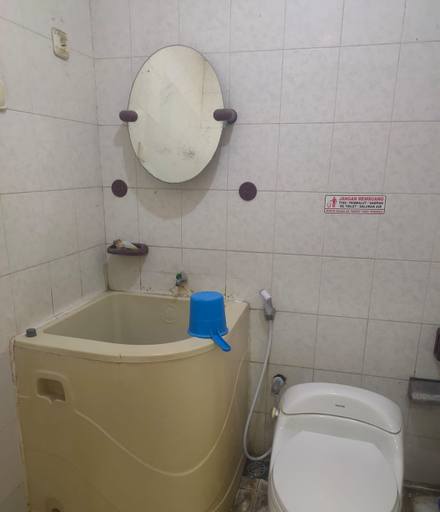 Bathroom 4, Homestay Cirebon Kenzie Faiz, Cirebon