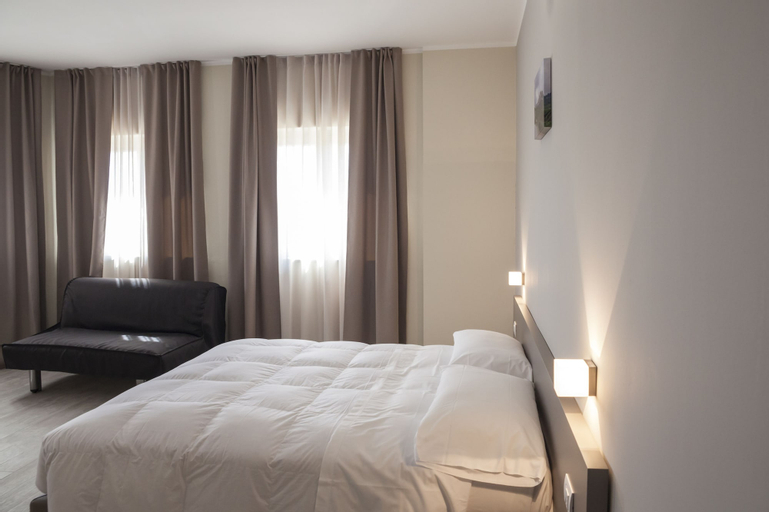Bedroom 12