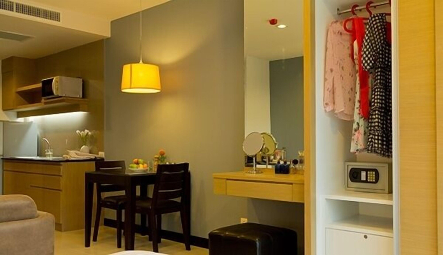 Dining Room 7