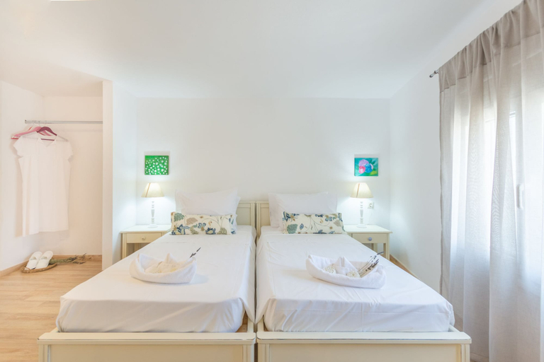 Bedroom 4, Happiness Apartments, Crete