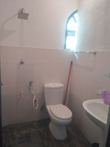 Bathroom 5, Villa N Homestay, Habaraduwa