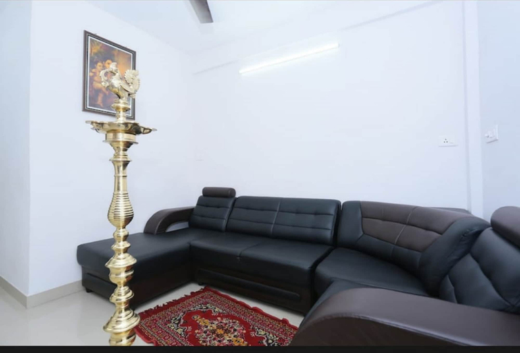 Others 4, Thulasi Inn, Ernakulam