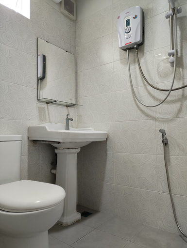 Bathroom 3, Ar Rayyan Hotel, Cameron Highlands