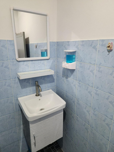 Bathroom 4, Jipu Homestay, Batong